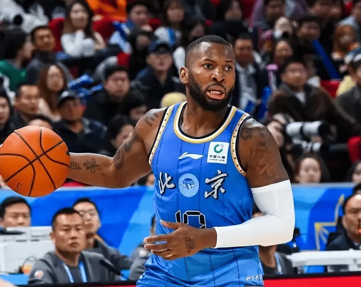 华体会体育登录入口-北京G3淘汰广东！双小外立功，小曾周琦统治攻守，徐杰+2大外迷失